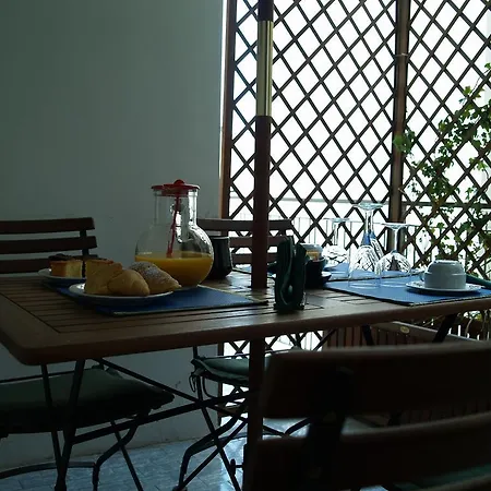 Oda ve Kahvaltı Centro 5*