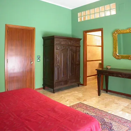 Centro Bed & Breakfast